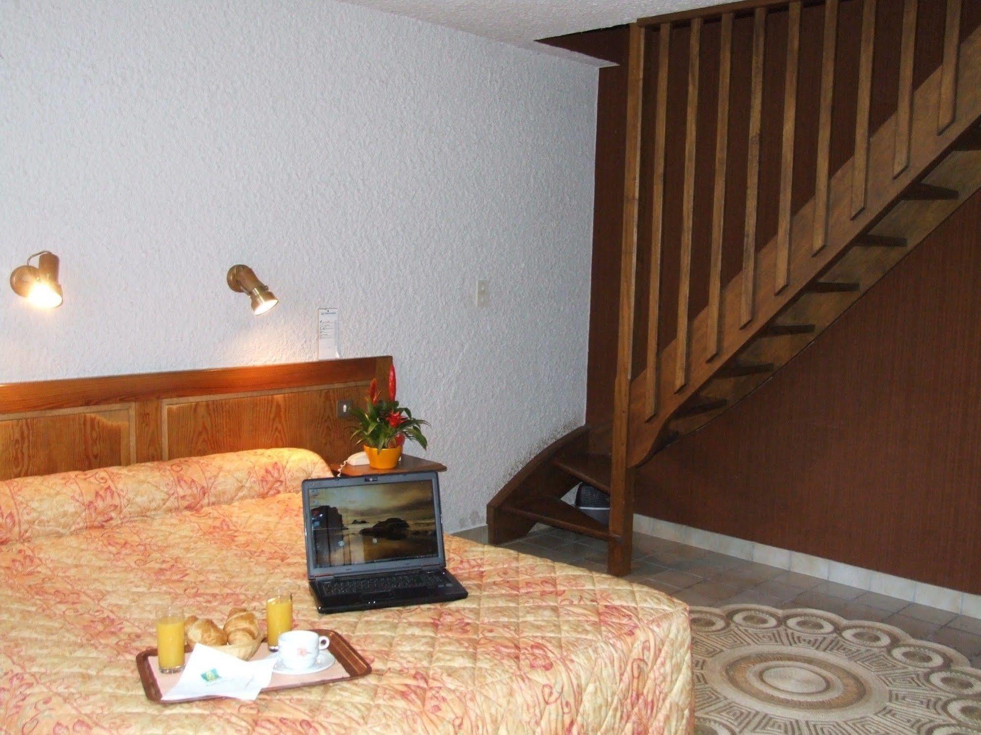 Hotel & Restaurant Azur La Freissinouse المظهر الخارجي الصورة